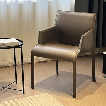 Ziemeļvalstu minimālisma ēdamistabas krēsls mājas elkoņbalsti krēslu seglu ādas mūsdienu modelis hotel nerūsējošā tērauda atpūtas krēsls, kafijas