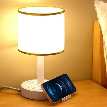 Guļamistaba Galda Lampa, Ligzda Mācību Acu Aizsardzība Home Bed Head Galda Lampa Porainu Jaudas Sloksnes USB Strāvas Spraudni Maza Nakts Lampiņa